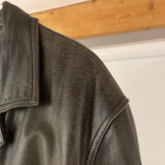 DANIER Genuine Leather Jacket in Black - Picture 6 of 9